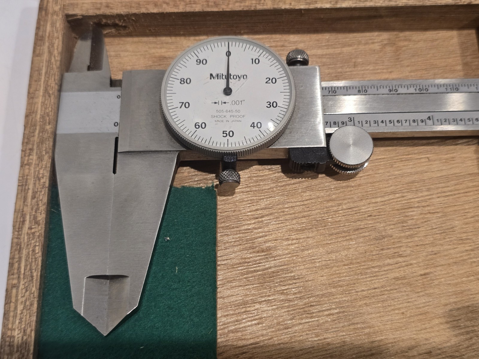 MITUTOYO 12 Inch DIAL CALIPER NO 505-645-50 w/ Wood CASE