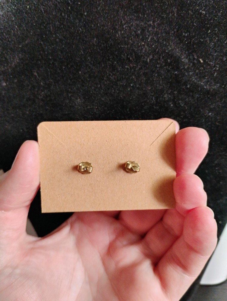 Vintage Avon Elegant Twist stud earrings