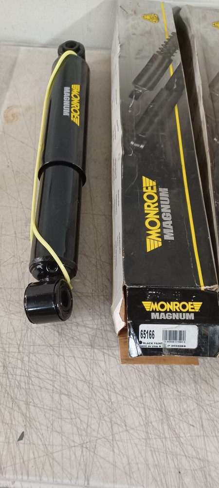 MONROE MAGNUM SHOCK ABSORBER, BLACK PAINT 65166