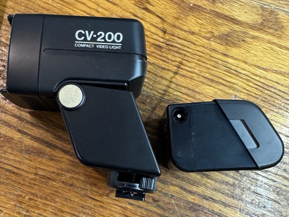 Sunpak CV-200 Video Light Open Box