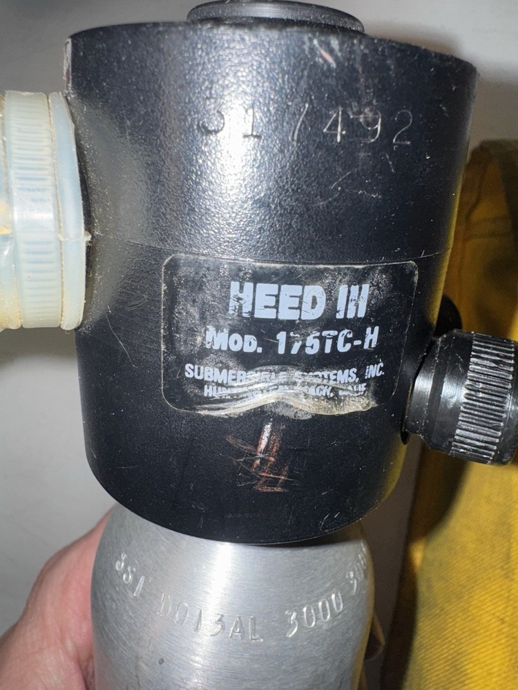 HEED III Model 175TC-H Bottle Regulator System Submersible Systems Inc- W/Case