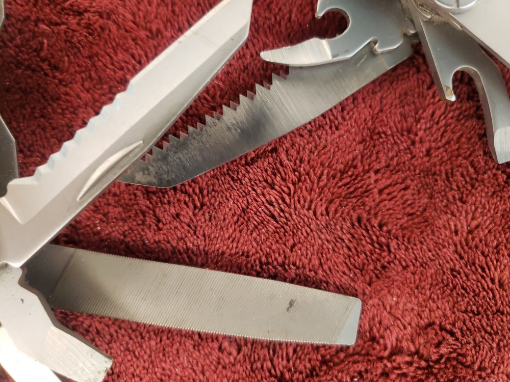🔪 Gerber Diesel Multi-Tool knife pliers s