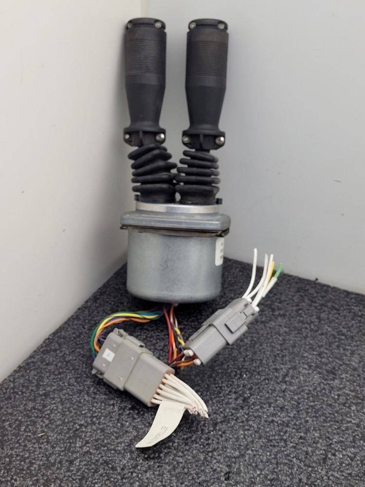 OEM Dual Stick MS8 Single Axis Hall Effect Joystick Controller HCMS8M17121