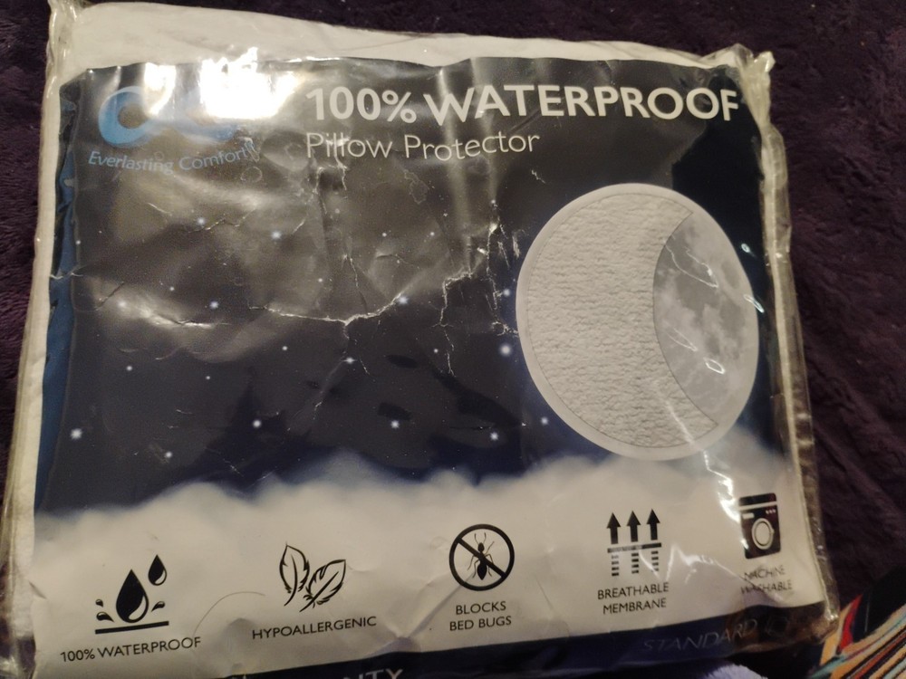 100% Waterproof Pillow Protector 2 Standard Pillow Case