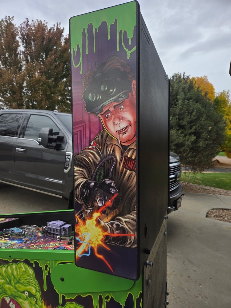 Ghostbusters Limited Edition Pinball Machine ..Nice Condition