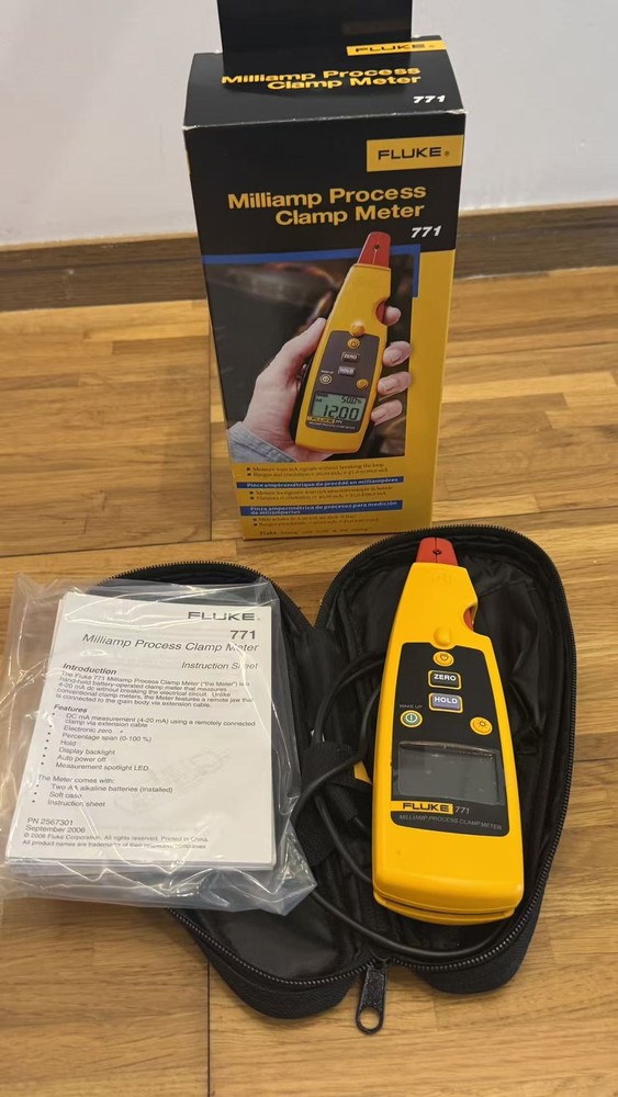 Fluke 771 Milliamp Process Clamp Multimeter