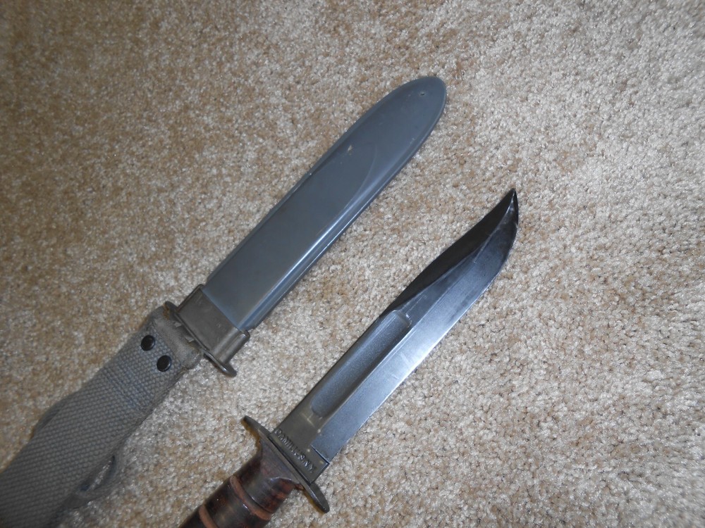 WW2 CAMILLUS MK 2 FIGHTING KNIFE U.S.N. , Nice & Clean