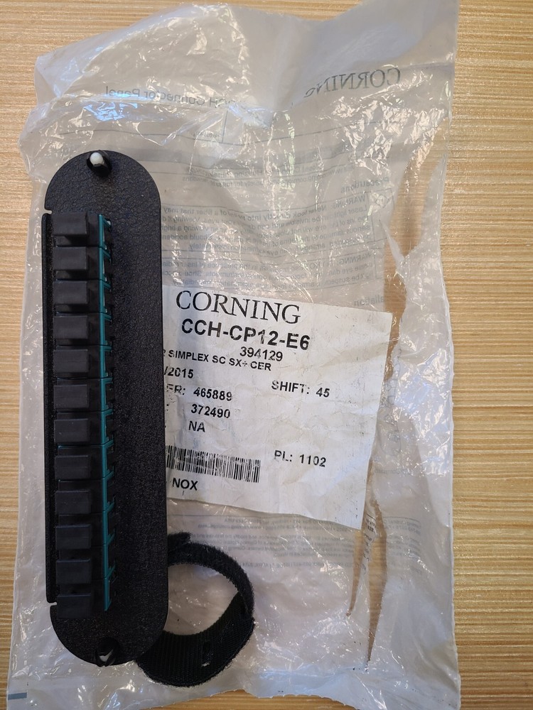 Corning CCH Adapter Panel SC Adapter Simplex 12 Fiber Multimode OM3 CCH-CP12-E6