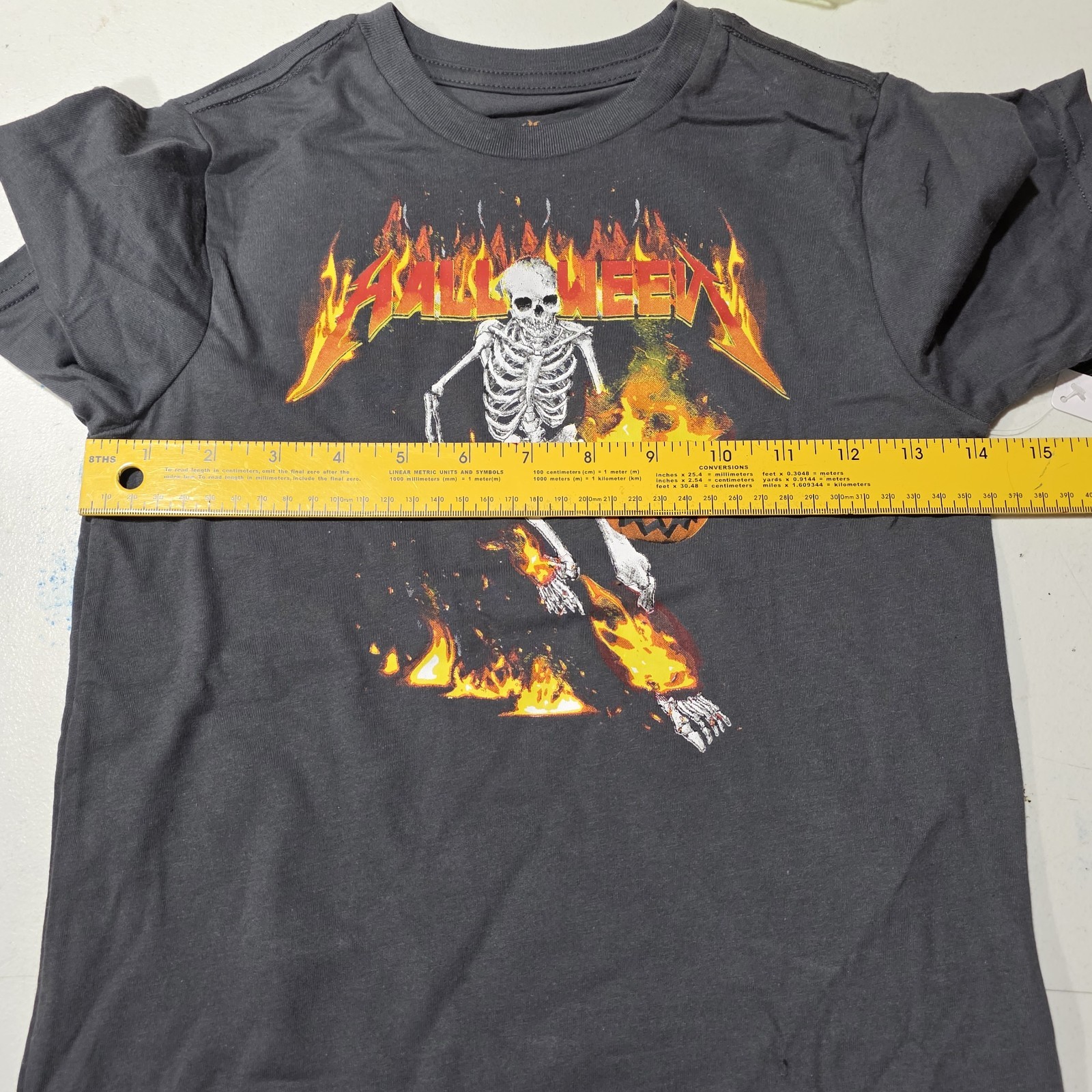 New Lot Of 2 Boys Short Sleeve Halloween T-Shirt Medium 8 Top Black Grey Shirt