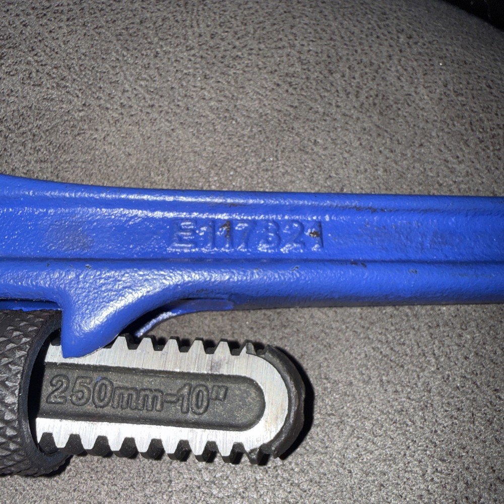 Expert E117821 10" Pipe Wrench