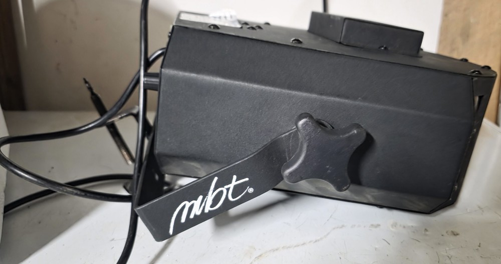 Mbt Model ME 2006 Moving Colored Light Show Strobe Adjustable Motion Control