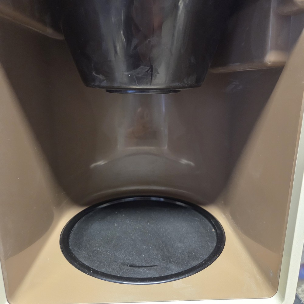 New Black & Decker SDC-1D Spacemaker Coffee Maker Under Cabinet w/ BRACKETS