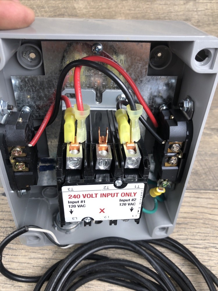 Titan Controls Spartan Series 4 Light Controller 240V Model 702898