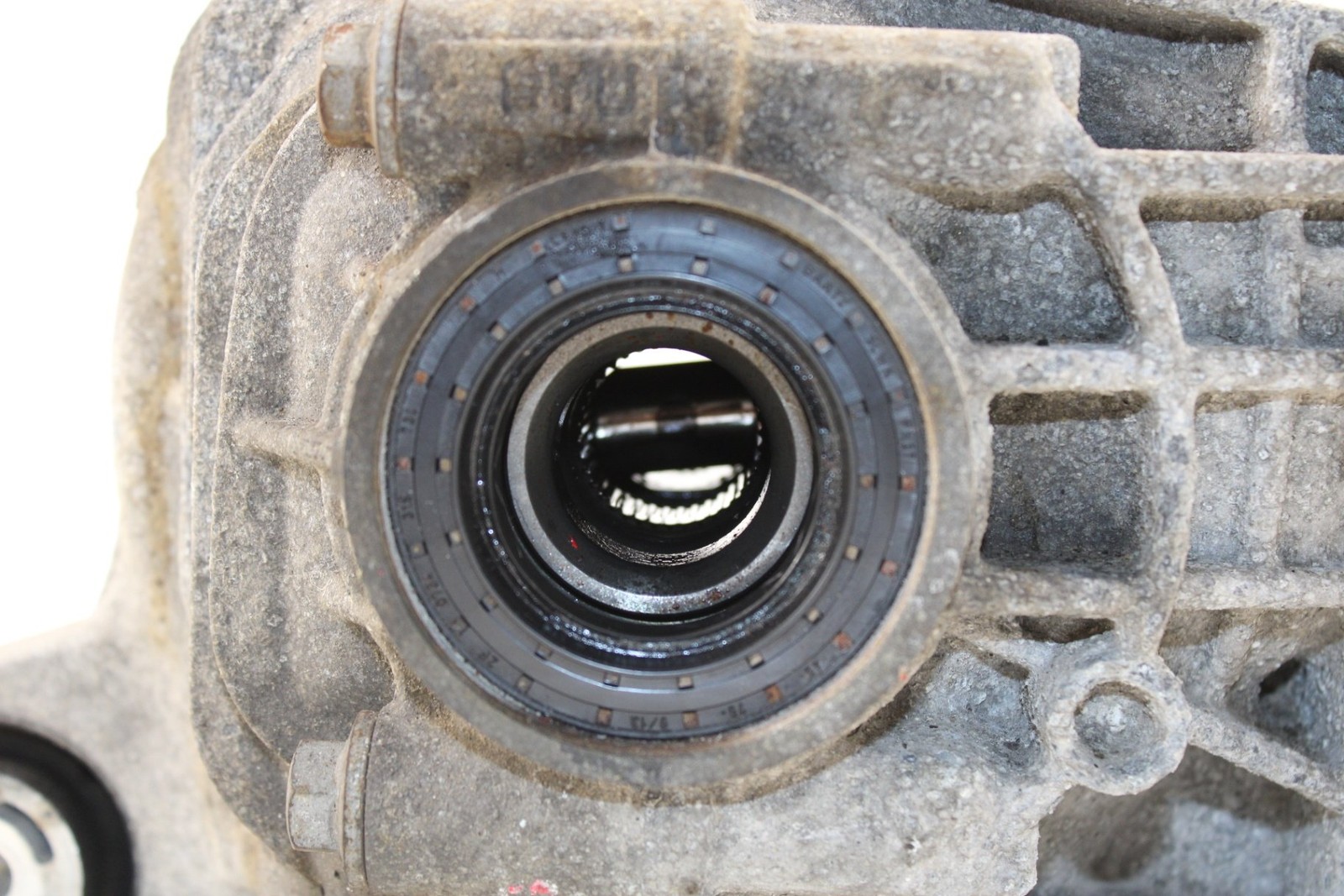 2012-2018 Jeep Grand Cherokee SRT 3.70 Front Axle Differential OEM PJ35