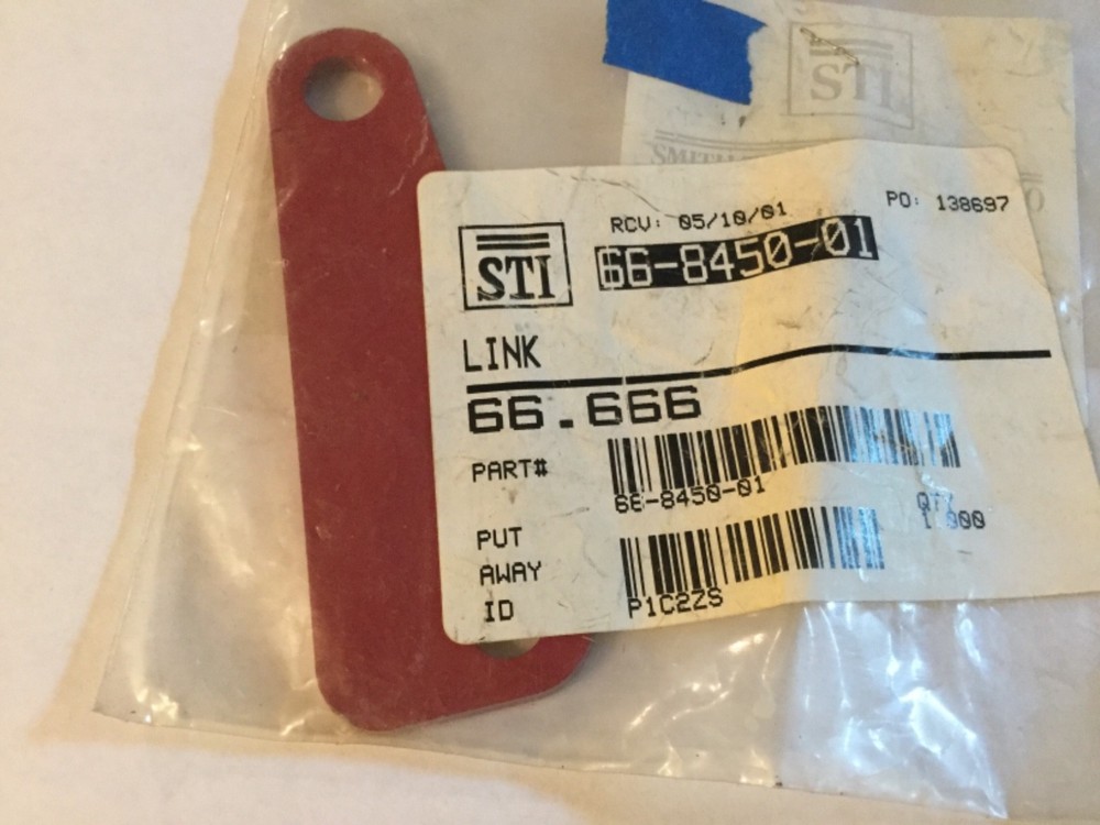 Toro Knee Bracket  66-8450-01