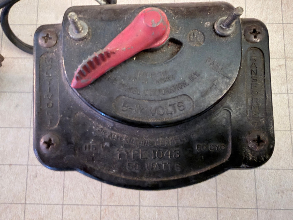 Lionel Type 1043 50 Volt Transformer Untested