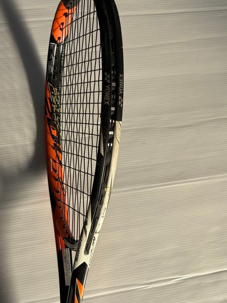 YONEX MP200