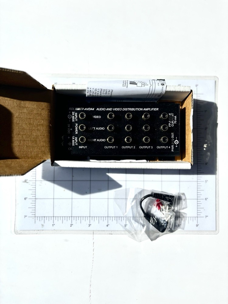 Stereo Audio-Video Distribution Amplifier