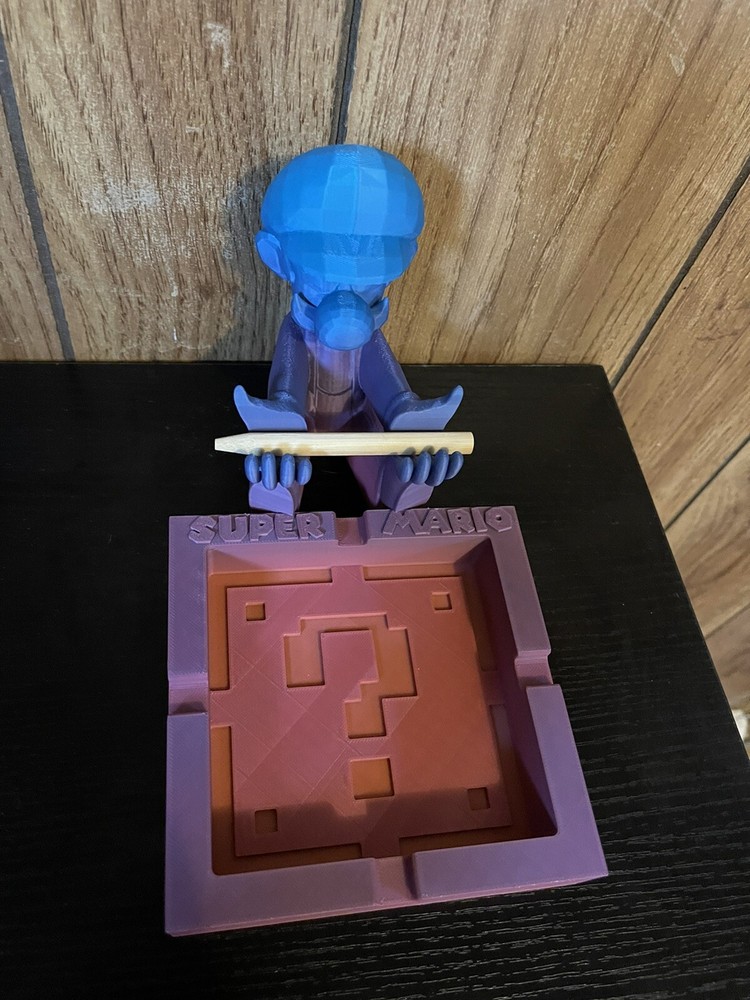 Luigi Ash Tray
