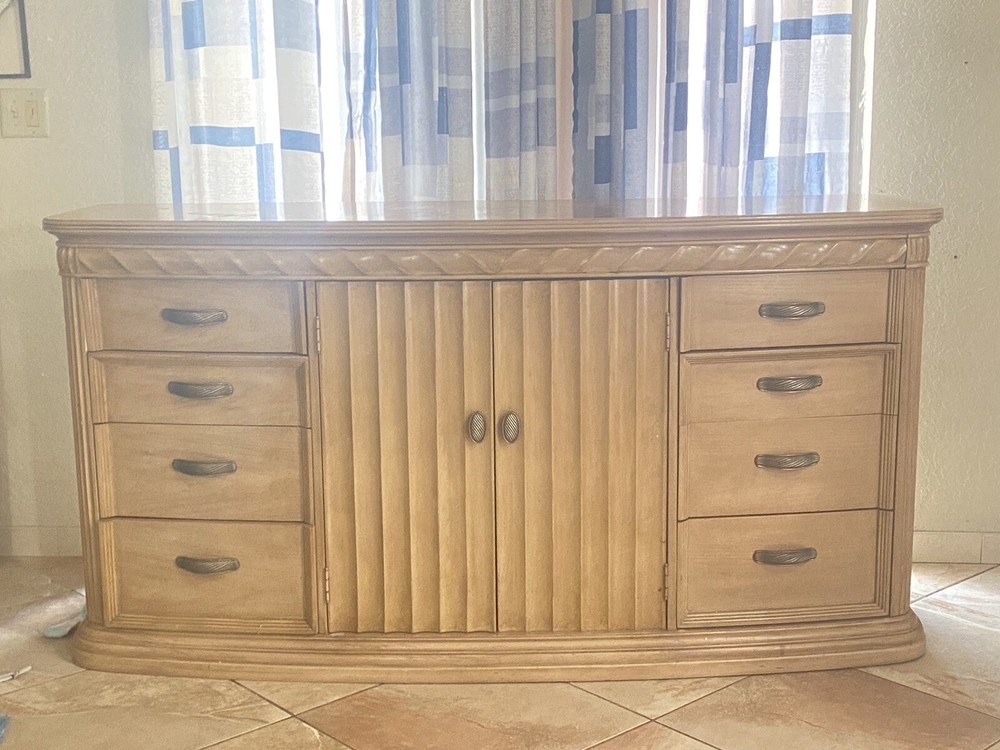dressing table And Mirror