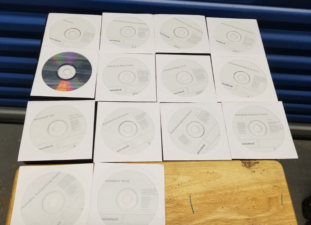 Autodesk/AutoCAD 2004 suite CD Software 14 CD ((NO Product Key))