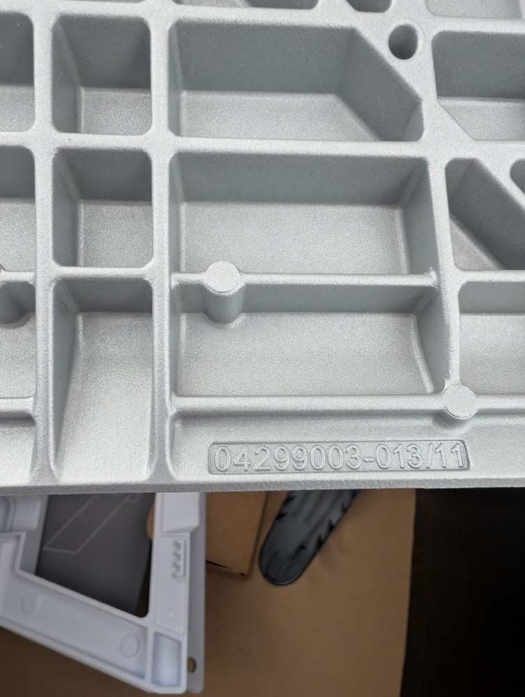 Starlink Performance Wall Mount - for “Performance Gen 3” terminals