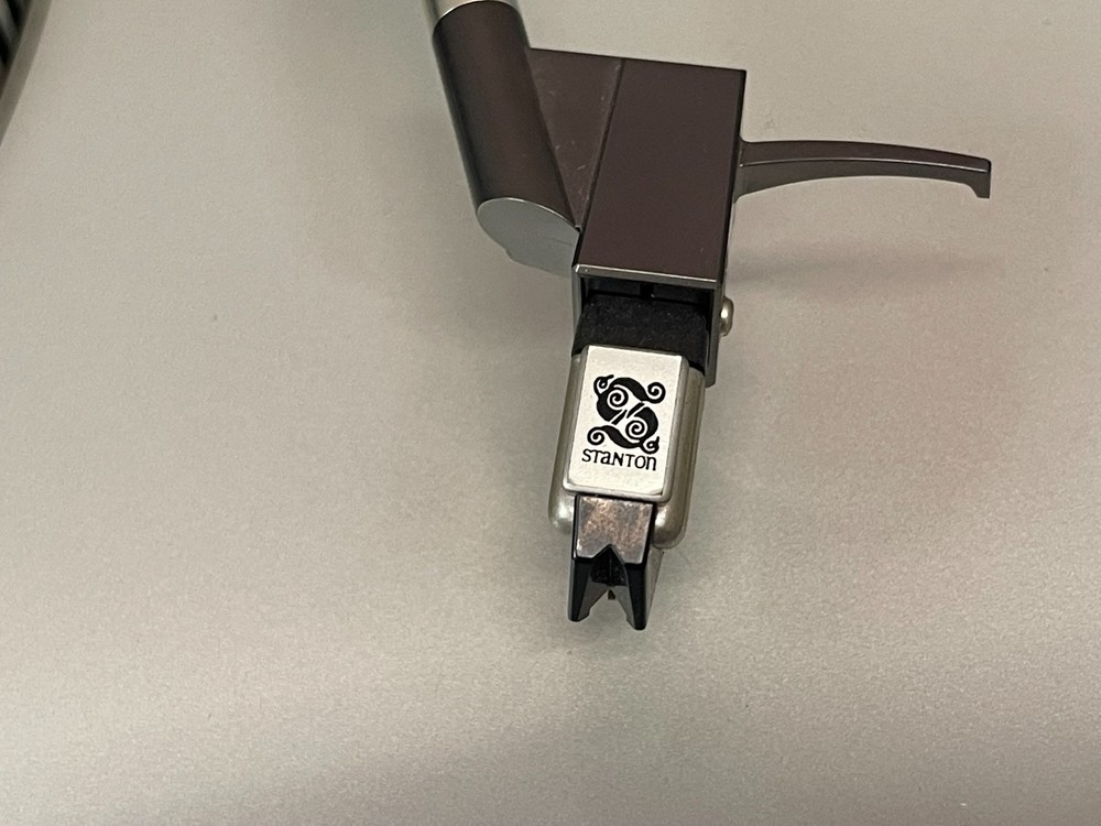 Technics direct drive auto-return turntable quartz SL-QD2