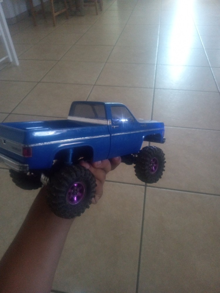 Rock Crawler/Blue/Comes with Battery Controller/Has Working Headlights/Custom