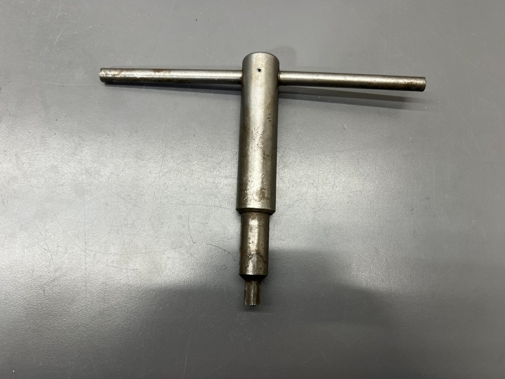(f) MACHINIST 1/4” LATHE CHUCK KEY METAL WORK