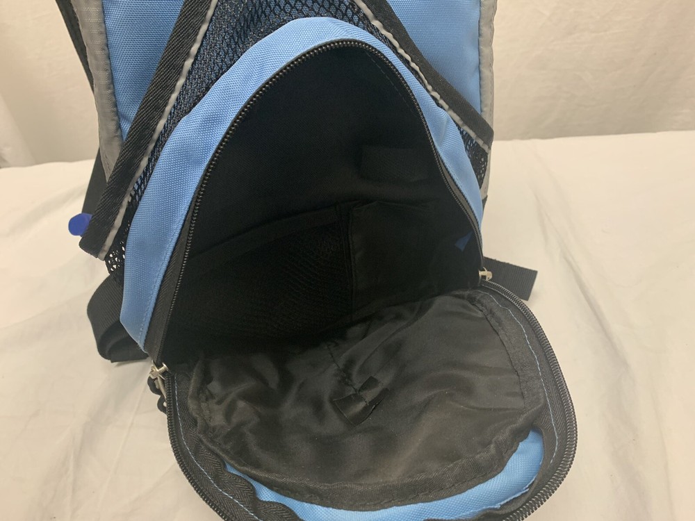 Eddie Bauer Blue/Gray Hydration Backpack w/Bladder 2L Hiking Outdoors Camping