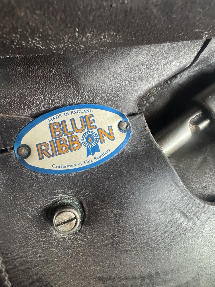 Blue Ribbon Cutback Saddle