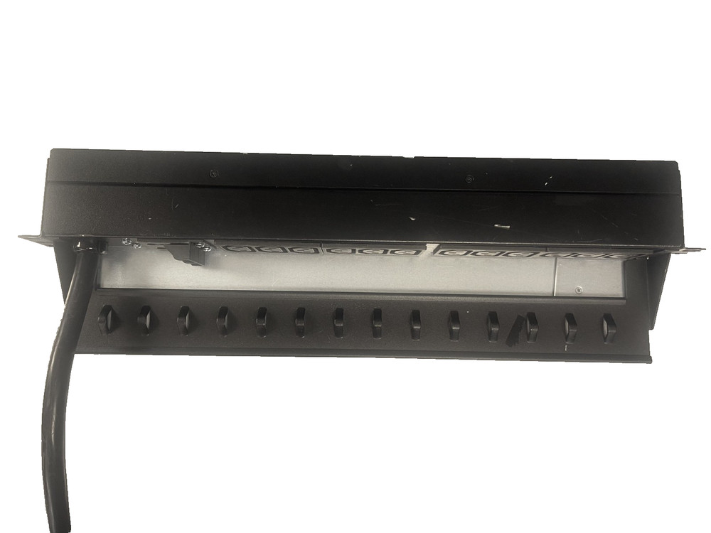 APC AP9571 Basic Rack PDU 208V w/ AP9569 Cable Mgmt bracket