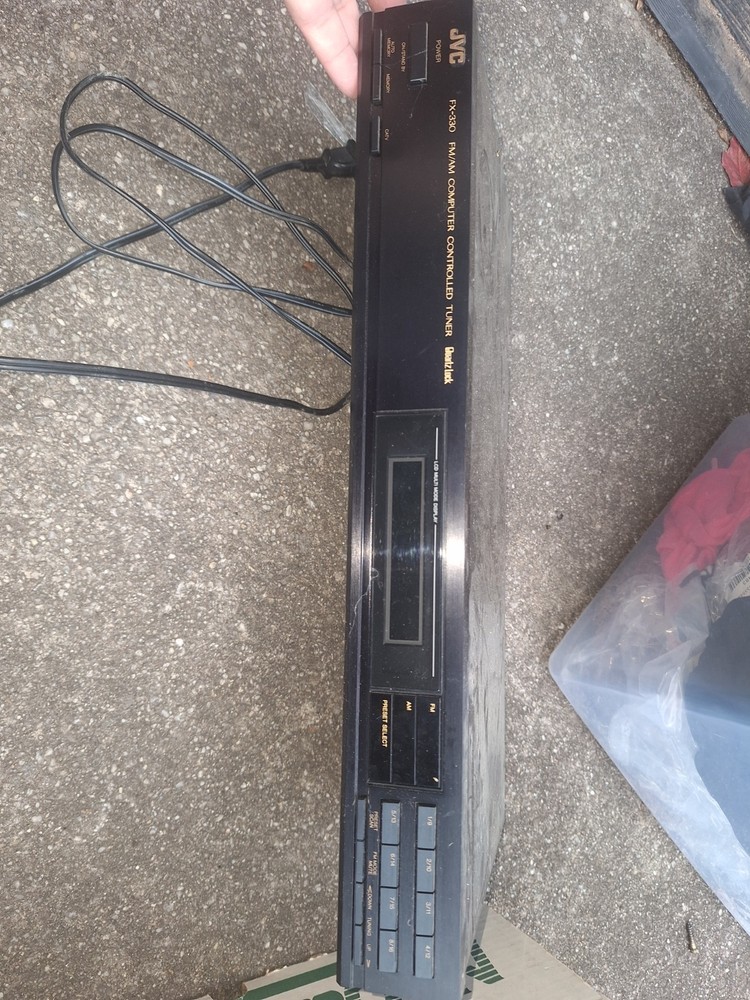 JVC FX-330 FM/AM Computer Controlled Stereo Tuner S
