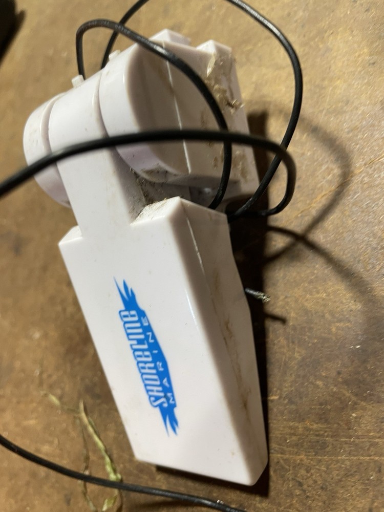 Shoreline Marine Bilge Pump with Float Switch, 800 GPH