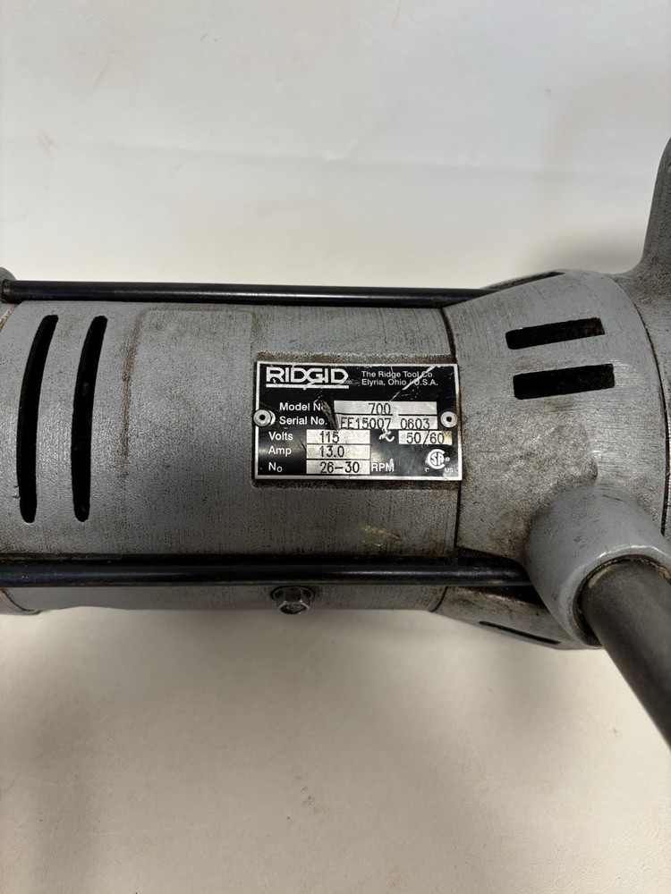 Ridgid Model 700 Hand Held Pipe Threader in New Toledo Storage Box