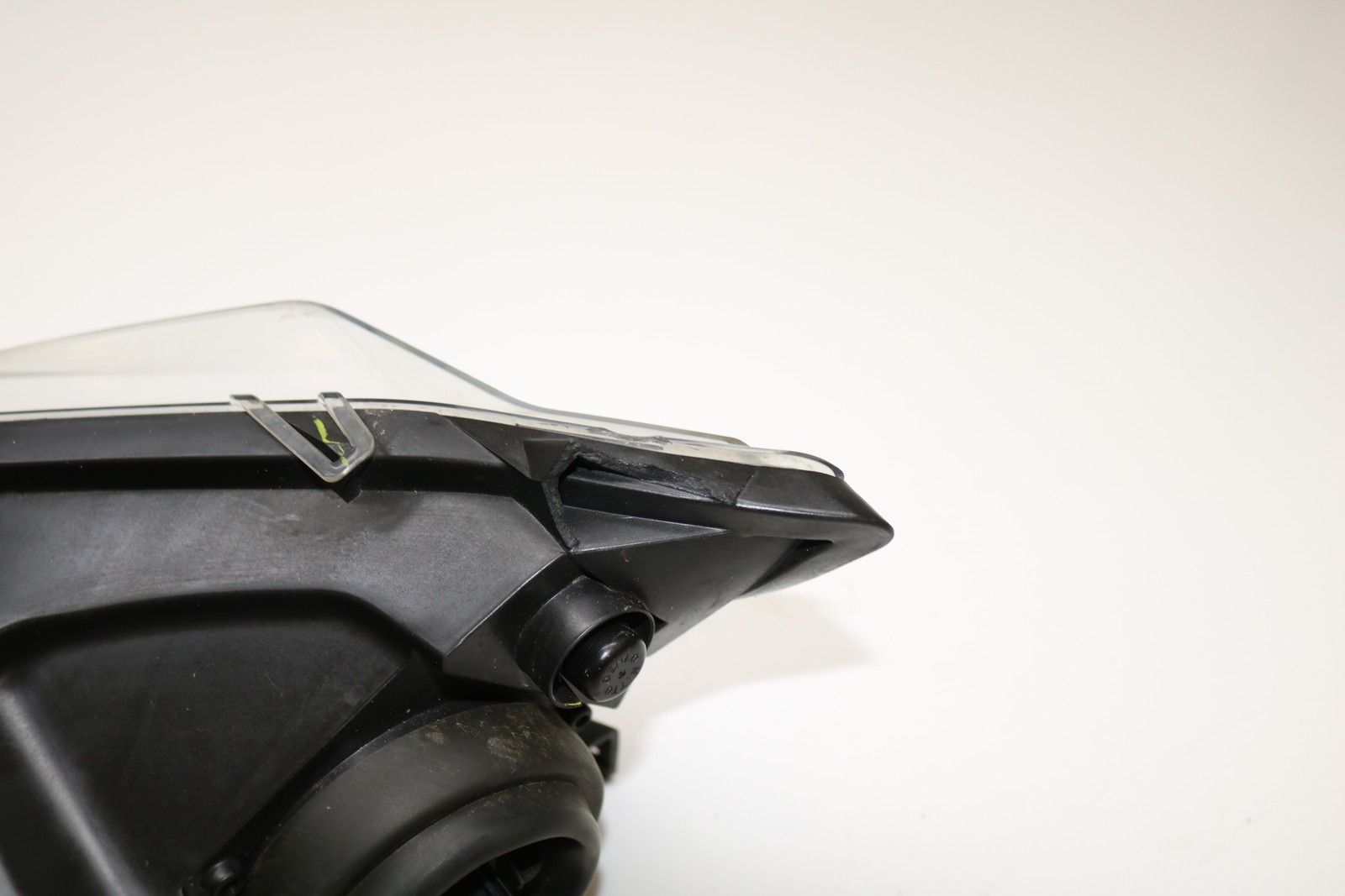 2017 Ski-doo Renegade 850 Gen 4 137" Front Head Light Headlight SEE NOTE BROKE