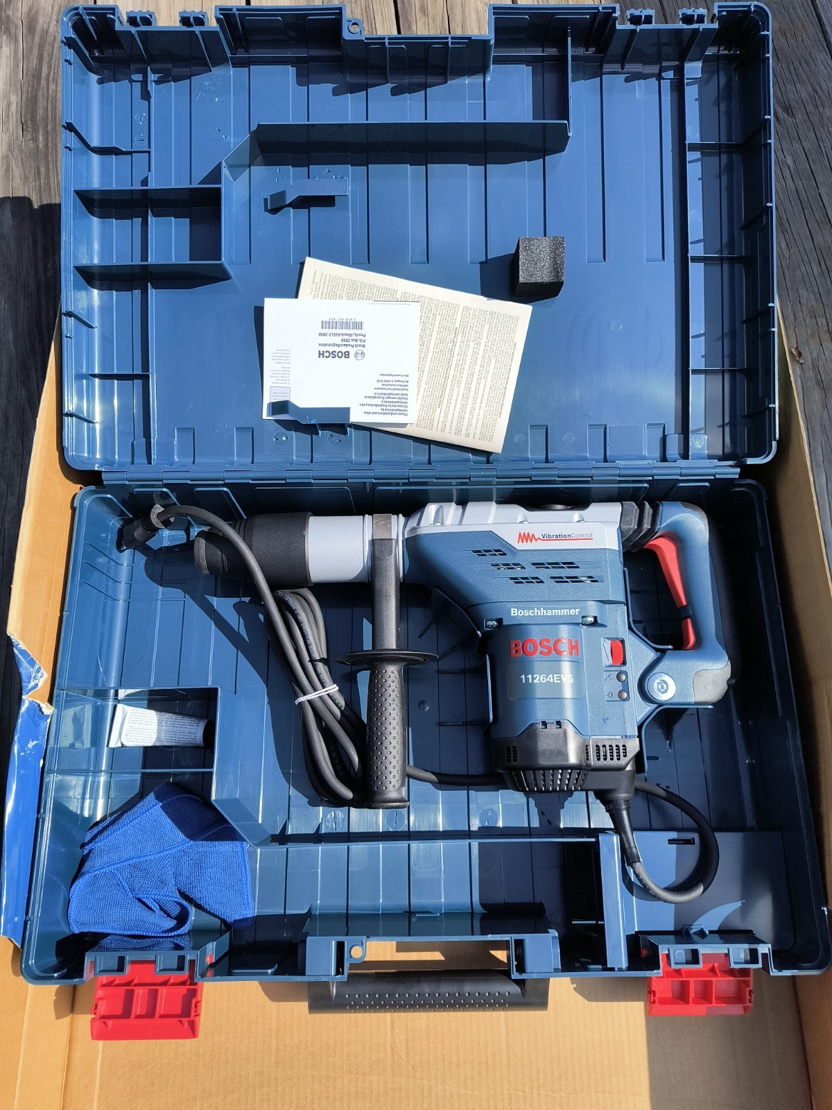 Bosch 11264EVS 13 Amp Corded 1-5/8 in SDS-Max Variable Speed Rotary Hammer Drill