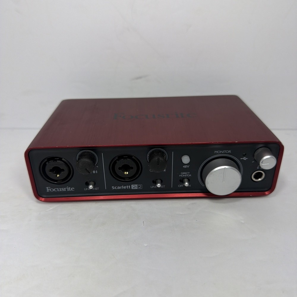Focusrite Scarlett 2i2  USB Audio Recording Interface