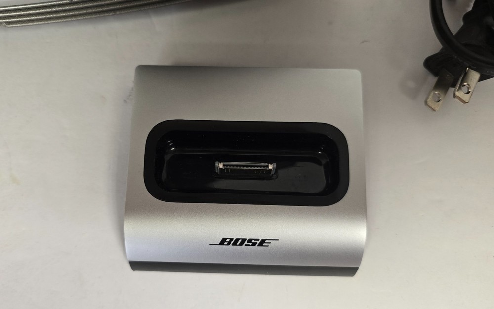 BOSE Wave Music System Silver Including 2 Remotes *Tested & Working*