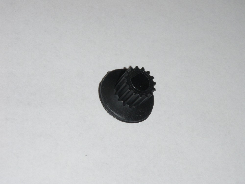 Small Gear for Motor in Silvercrest Bread Maker Model SBB 850 EDS A1