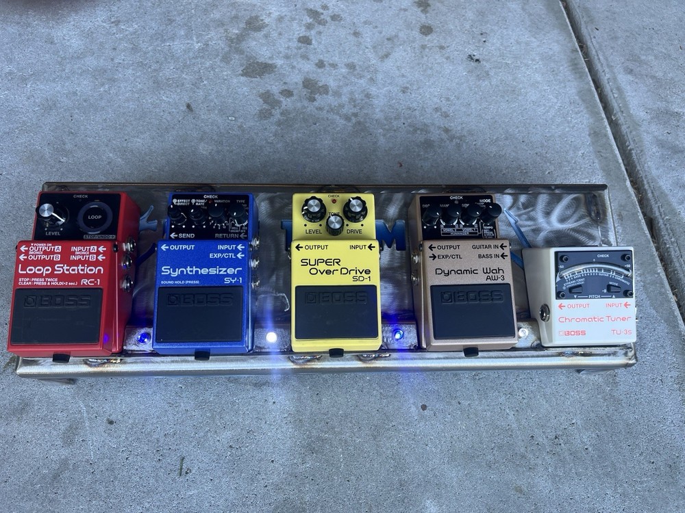 Custom Cliff Burton “ Cliff Them All ” Stompbox Pedal Board