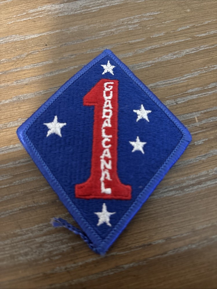 U.S. MARINE CORPS SHOULDER PATCH: FIRST DIVISION - GUADALCANAL