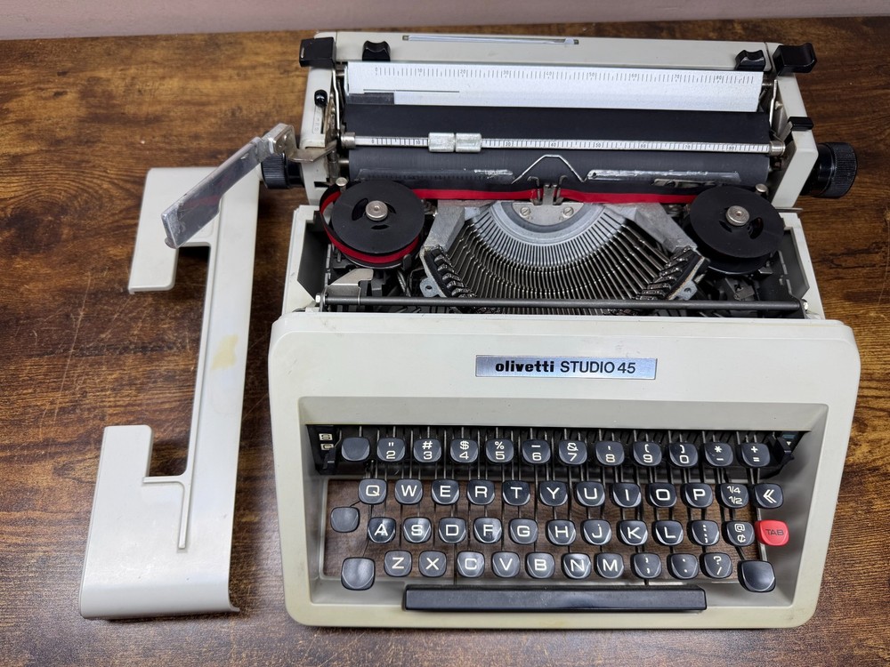 Nice! Serviced 1973 Olivetti Studio 45 Fully Functional Portable Typewriter
