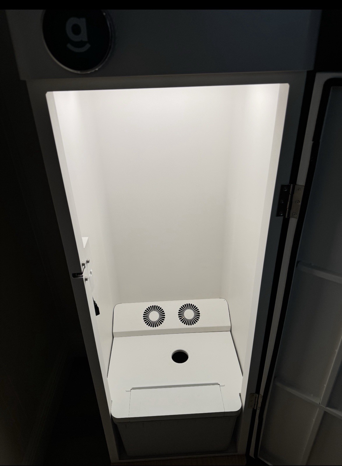 Hey Abby 420 Edition Hydroponic Grow Box (New Condition) With Accessories