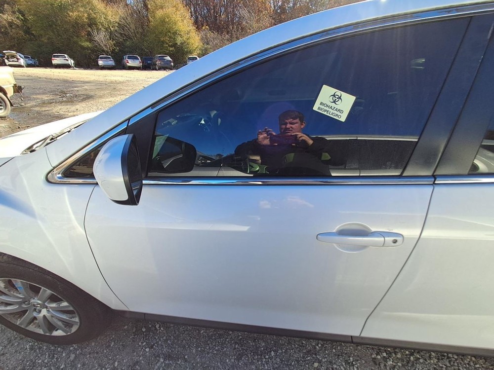 CX-7 2012 Glove Box 4866918