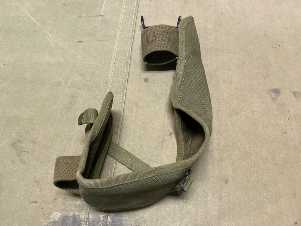 ORIGINAL WWII US ARMY M1942 PICK AXE MATTOCK CARRIER COVER-1945