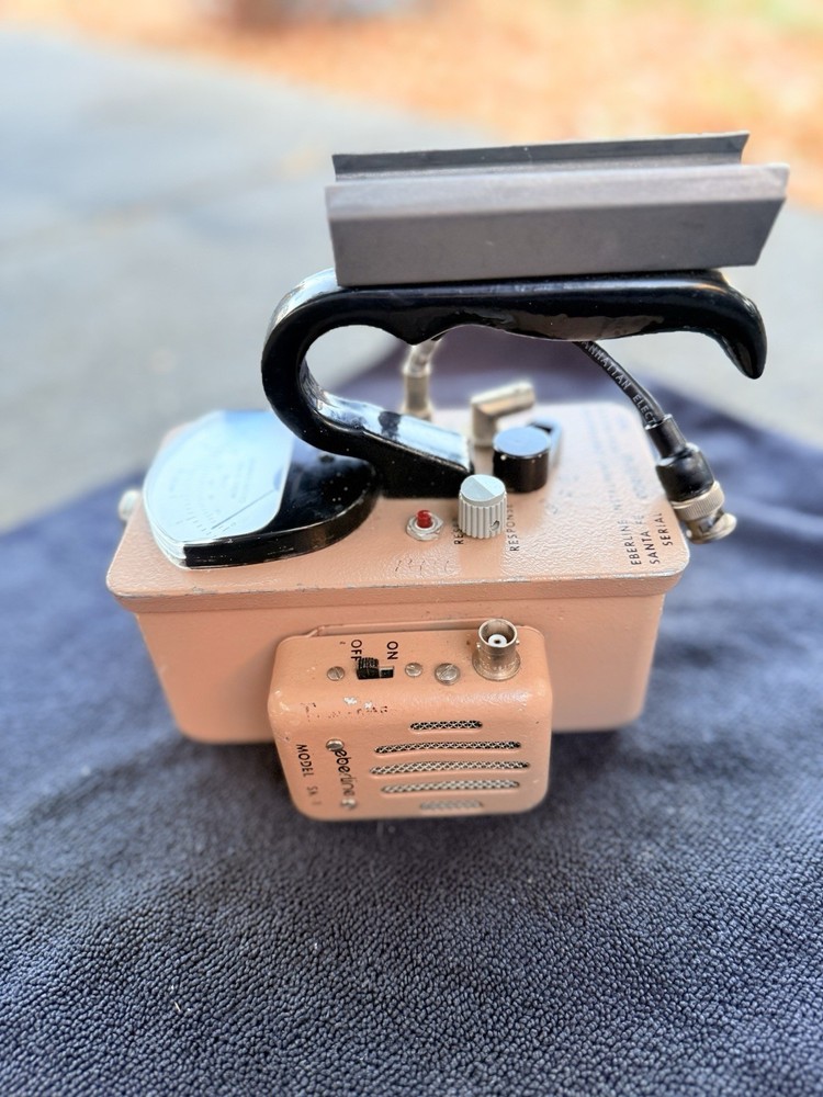 Vintage Eberline Model E-120 Geiger Counter – University Floor Model Powers On