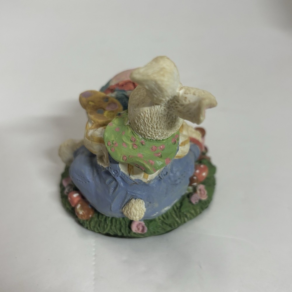 Vtg Trippie’s Inc White Easter Bunny W/ Egg Polystone Boxed