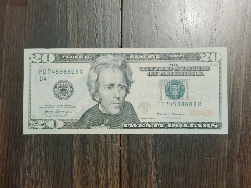 (2) 2017 A $20 UNC AND CONSECUTIVE BROKEN LADDER NOTES. WET INK TRANSFER ERROR!
