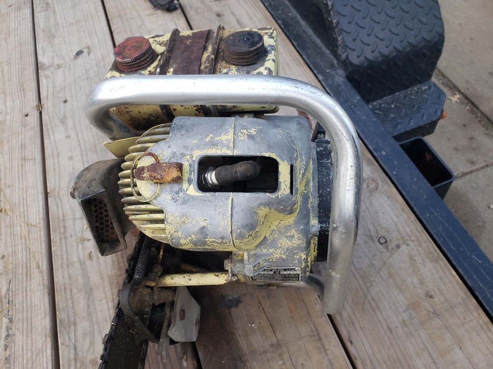 Vintage Clinton D50 ? chainsaw bar logging saw